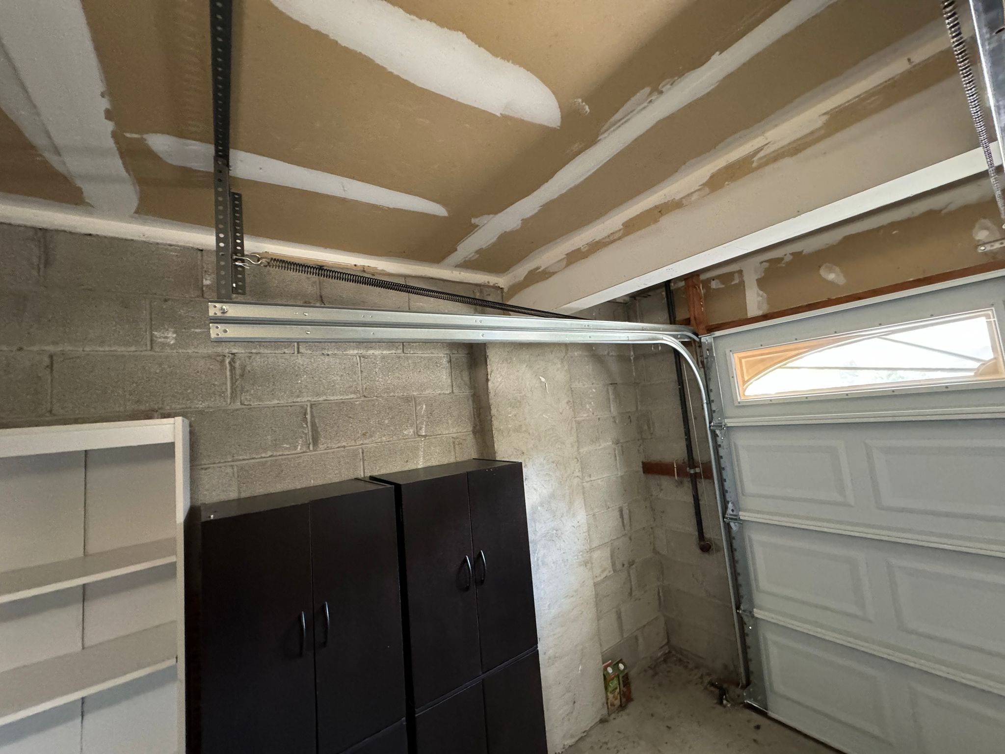 Garage door roller and hinge specialists - Local Garage Door Experts You Can Trust Expert roller and hinge repair